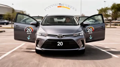 Jak włączyć automatyczne zamykanie drzwi Toyota